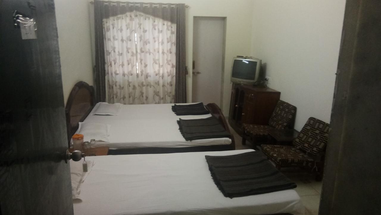 Grand Galaxy Hotel Krishna Nashik Exterior photo